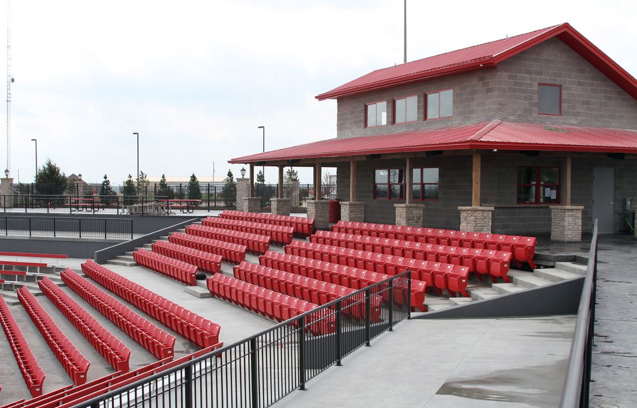 Laroche Stands